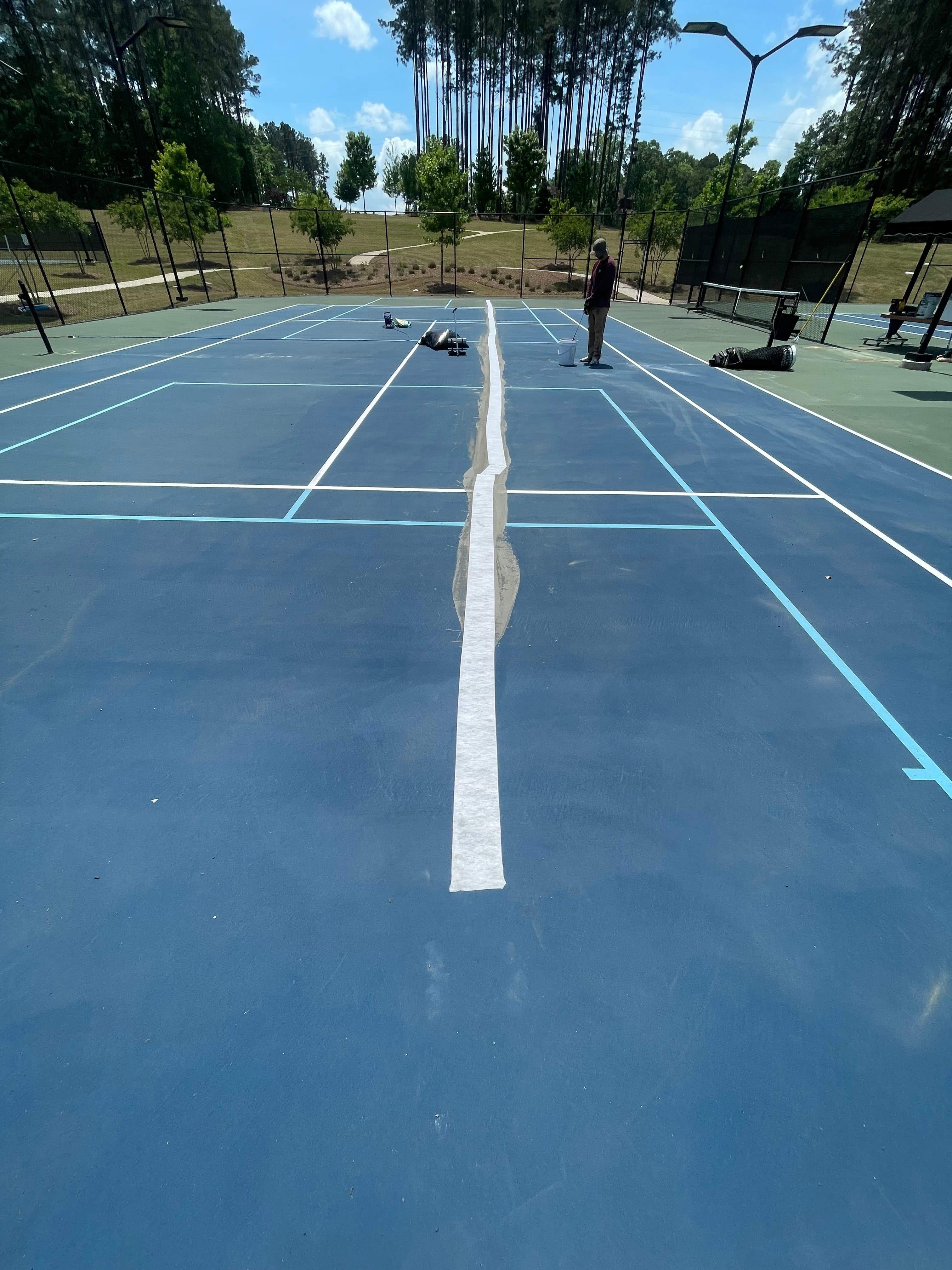 Court surface after crack repair